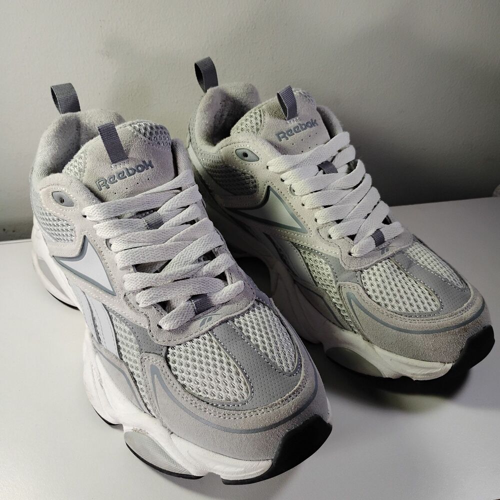 Reebok Royal Charge Sneaker Men US 10.5 Chunky Gray White Casual Lifestyle Shoes